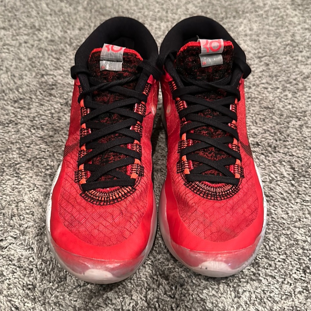 Men’s Nike KD12 Size 8